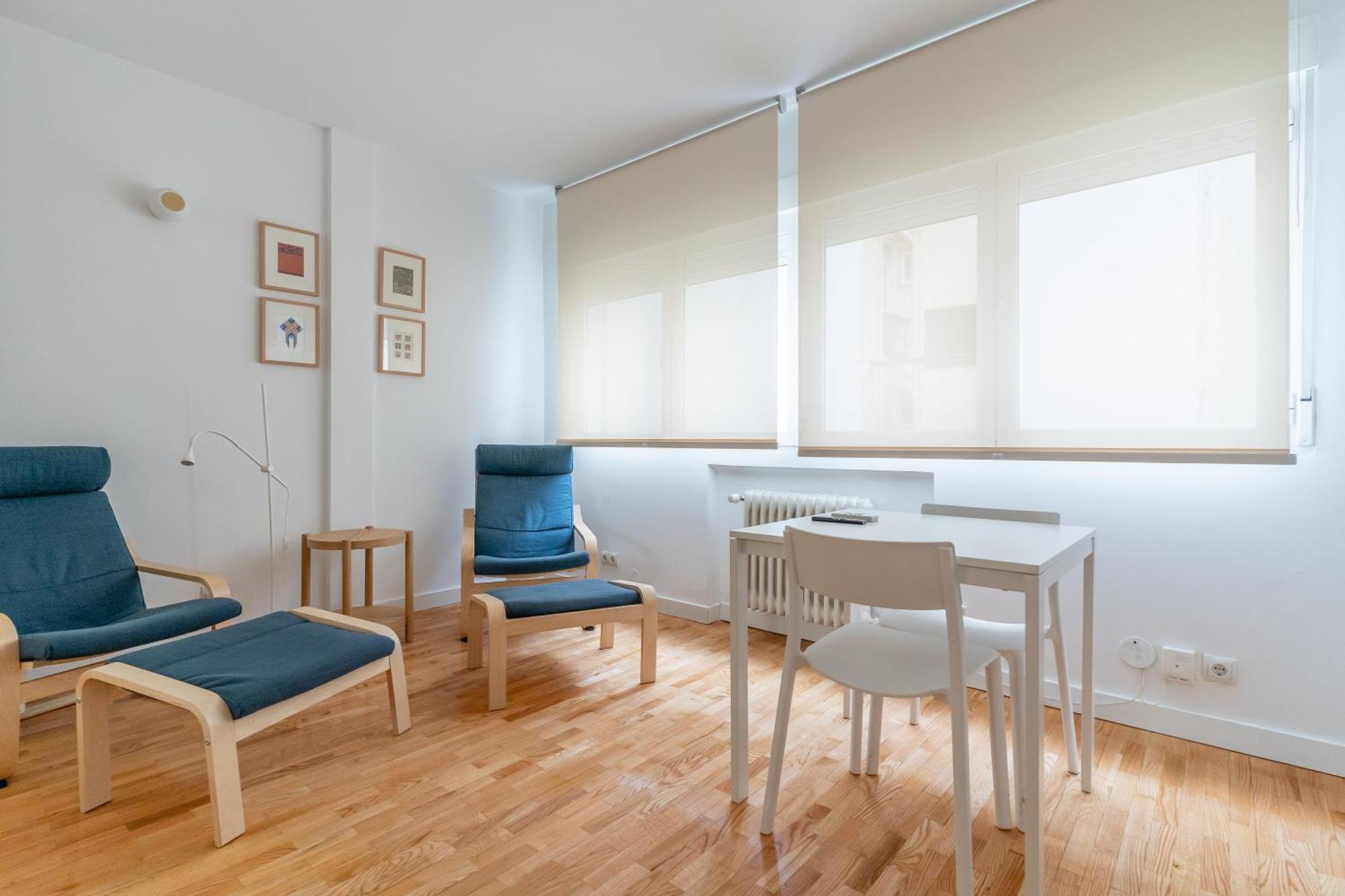 Cozy And Bright-1Bedroom 1Bathroom-Las Letras Madrid Extérieur photo